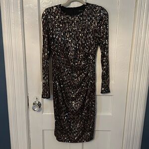 Gorgeous sequin dress. NWOT. Size 0 ( fit size4)